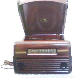   Antique Electric record player and radio / phonograph repair